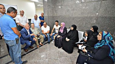 محافظ بورسعيد يشيد بإقبال المواطنين على التسجيل بمنظومة التأمين الصحي