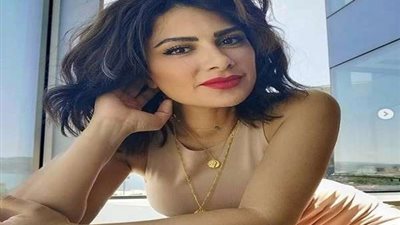 صبا مبارك تخطف الأنظار بإطلالة جذابة