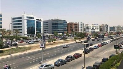 رئيس جهاز مدينة القاهرة الجديدة يطيح بـ4 رؤساء أحياء