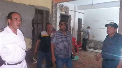 رئيس حى المعصرة ينقذ المواطنين من 