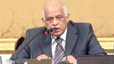 «عبد العال» يغادر مطار القاهرة لمناقشة موزانة الاتحاد الدولي بجنيف