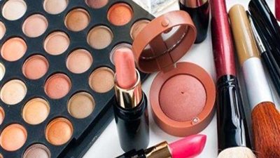 ضبط محاولة تهريب مستحضرات تجميل بجمارك الداخيلة