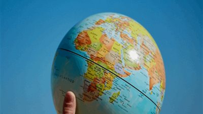 العالم × أسبوع .. فضيحة قطر في الفيفا ومظاهرات إسرائيل تتفاقم