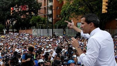 زعيم المعارضة الفنزويلية يدعو لعدم الاستسلام