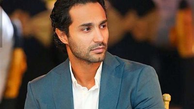 كريم فهمي يروج لفيلمه الجديد 