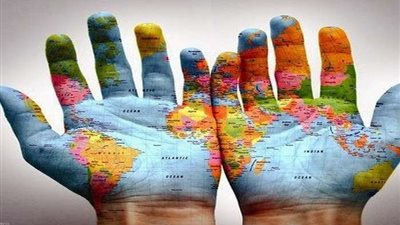 حول العالم.. أردوغان يطيح بمحافظ البنك المركزي وحريق يلتهم سجن إسرائيلي