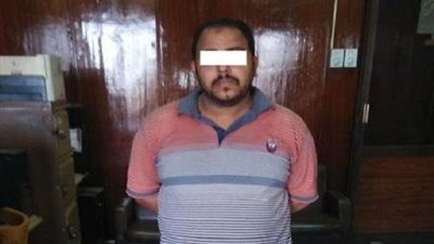 القبض على شخص لقيامه بتقليد العلامات التجارية داخل ورشته