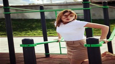 لنشرها صورة إباحية.. هكذا أطاحت مجلة روسية بمسؤولة