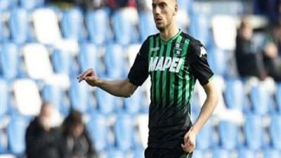 رسمياَ.. يوفنتوس يتعاقد مع مدافع ساسولو