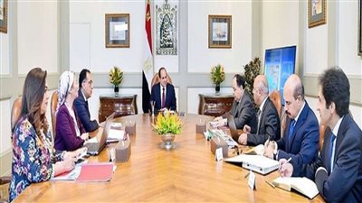بالفيديو.. السيسي يوجه بمواصلة إنجاز مشروعات تطوير الموانئ