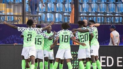 نسور نيجيريا تجرد الكاميرون من لقبها وتقصيها من أمم أفريقيا