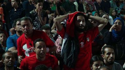 موجة غضب تجتاح مصر بعد الاستقالة.. ومطالب بمحاسبة اتحاد الكورة