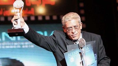 كل مالا تعرفه عن المخرج داود عبد السيد الحاصل على جائزة الإنجاز الإبداعي