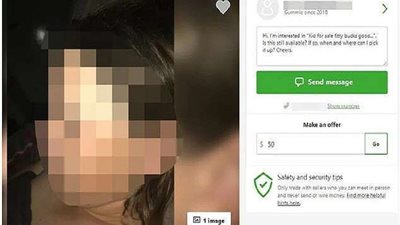 أبوان يعرضان ابنهما للبيع بـ50 دولار