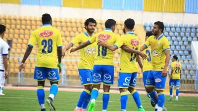 محمود جابر يمنح لاعبي الإسماعيلي راحة قصيرة من التدريبات