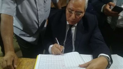 إحالة مدير مستشفى ميت سلسيل وأمين المخازن و8 أطباء للتحقيق