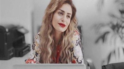 بالصور.. منة فضالي تكشف عن شخصيتها في 
