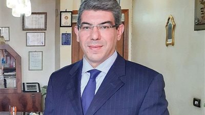 أستاذ أمراض نساء يحذر من تسمم الحمل ويوضح طرق الوقاية