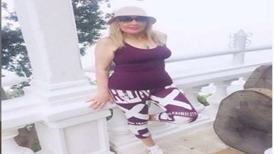 بالصور.. نادية الجندي تظهر بإطلالة شبابية