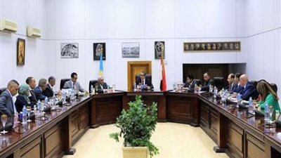 بالصور.. تعرف على قرار الدولة بعد بيع تمثال توت عنخ آمون