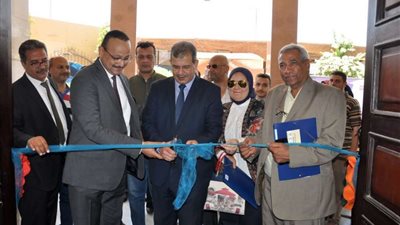 سكرتير عام أسيوط يشهد احتفالية 