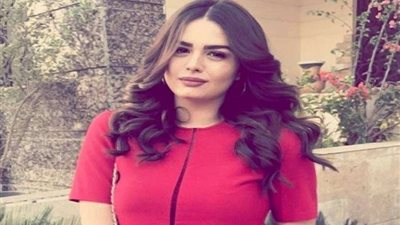 بالصورة.. هنادي مهنا تخطف الأنظار بإطلالة جذابة