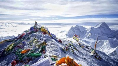 أبرزها جثث قمة إيفرست.. حقائق مريبة قد تسمع عنها لأول مرة