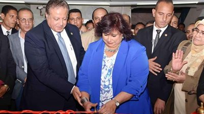 وزيرة الثقافة تفتتح قاعة الإطلاع الرئيسية بدار الكتب