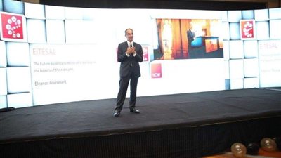 عمرو طلعت يستعرض مؤشرات قطاع الاتصالات وتكنولوجيا المعلومات