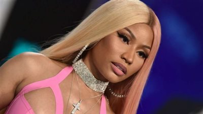 لهذا السبب.. نيكي ميناج تلغي حفلها بالسعودية