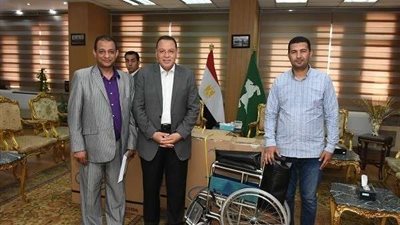 محافظ الشرقية يستجيب لمطالب أسرة 4 فتيات شقيقات من ذوي الاحتياجات الخاصة