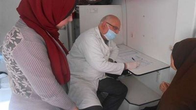 الصحة تنظم قافلة طبية بالجيزة لخدمة 2280 مواطن