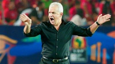 خافيير أجيري يودع الجماهير المصرية في مطار القاهرة ويوجه رسالة لهم