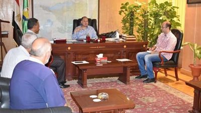 محافظ الفيوم يؤكد علي الالتزام بطلاء واجهات المنازل بألوان موحدة