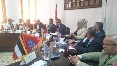 بالصور.. افتتاح  الاجتماع التمهيدي لإعلان تأسيس الاتحاد الدولي لعمال الغزل والنسيج