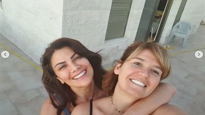 بالصور.. هنا شيحة بصحبة صبا مبارك في الأردن
