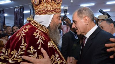 محافظ أسيوط يشهد حفل تجليس الأنبا ثاؤفيلس الأسقف الجديد