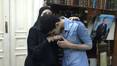 الثاني مكرر بالثانوية العامة: والدتي وراء الوصول لحلمي وهدفي أن أصبح مستشارا