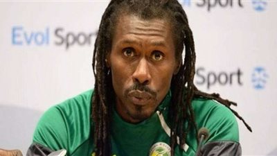 أول تعليق لمدرب السنغال بعد الصعود لنهائي أمم أفريقيا