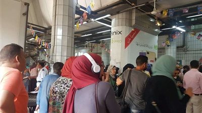 تكدسات وزحام بمترو الأنفاق بعد إعلان نتيجة الثانوية العامة بالمدارس