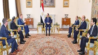 السيسي: نتطلع لتعزيز العلاقات الاقتصادية بين مصر وأمريكا