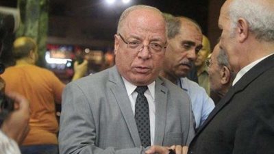 وصول حلمي النمنم وجمال زهران عزاء حسين عبدالرازق