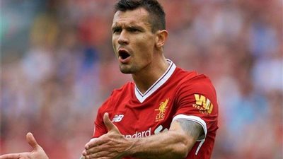 ميلان يعقد جلسة مع ممثلي لاعب ليفربول