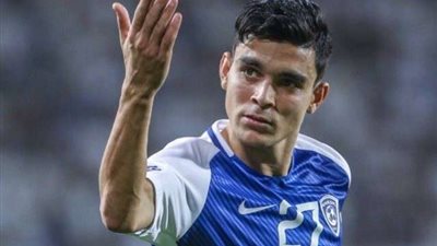 أول تعليق من أشرف بن شرقي بعد توقيعة للزمالك