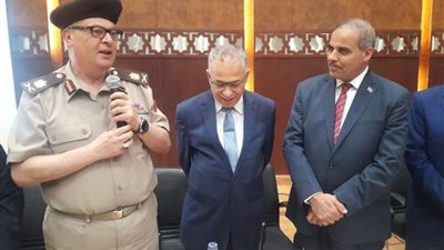 رئيس الأكاديمية الطبية العسكرية يثمن جهود عميد طب الأزهر