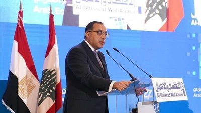 رئيس الوزراء  يطالب المحافظين بالإعداد لتطبيق حياة كريمة في 1000 قرية