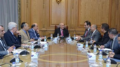 وزير الإنتاج الحربي يبحث مع شركة CBC البرازيلية تصنيع الذخائر