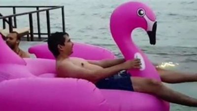 فيديو كوميدي لـ محمد بركات مع العوامة