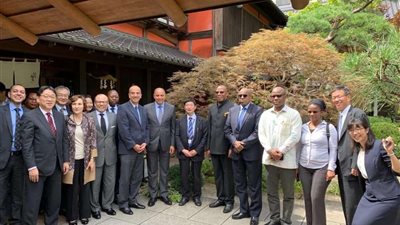 بالصور.. سفيرا مصر يضعان اللمسات الأخيرة لقمة 