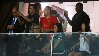 بالصور.. النجم الفرنسي فرانك ريبيريه بنهائي أمم إفريقيا في استاد القاهرة